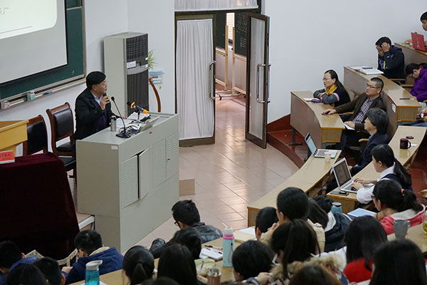 ������ѧԺ���еڶ��ڡ�У�ѷ������̸���